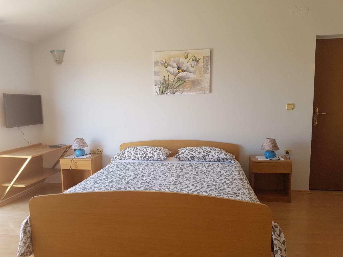 Rooms Siesta Poreč Exteriör bild