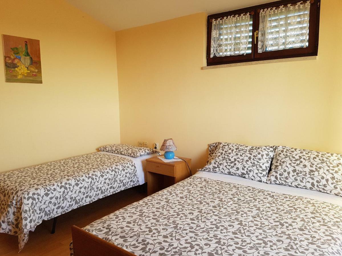 Rooms Siesta Poreč Exteriör bild